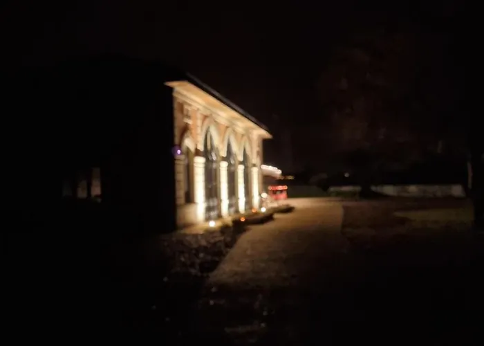 Orangerie De Chatel-selection Figaro & Elle Magazine Bed & Breakfast Cleppé