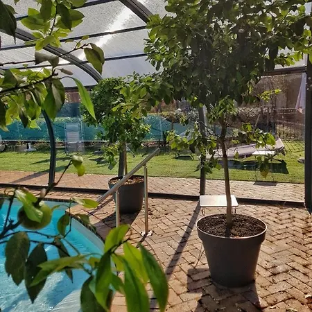 فندق مبيت وإفطار Orangerie De Chatel-selection Figaro & Elle Magazine 4*