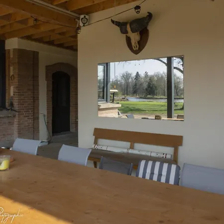 Orangerie De Chatel-selection Figaro & Elle Magazine 4*
