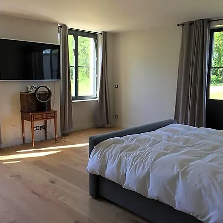 Orangerie De Chatel-selection Figaro & Elle Magazine Bed and breakfast