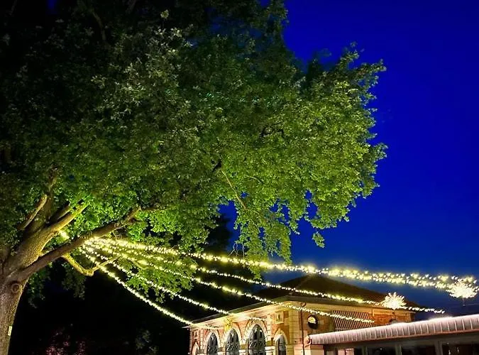 Orangerie De Chatel-selection Figaro & Elle Magazine 4*