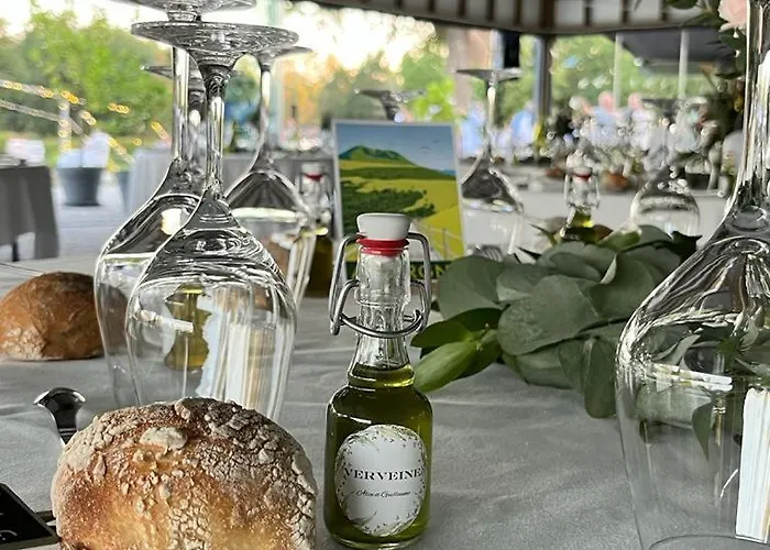 Orangerie De Chatel-selection Figaro & Elle Magazine Bed & Breakfast
