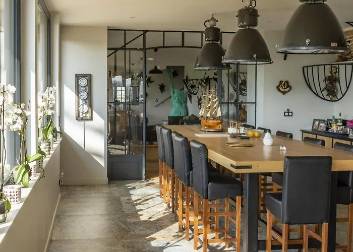 Bed & Breakfast Orangerie De Chatel-selection Figaro & Elle Magazine