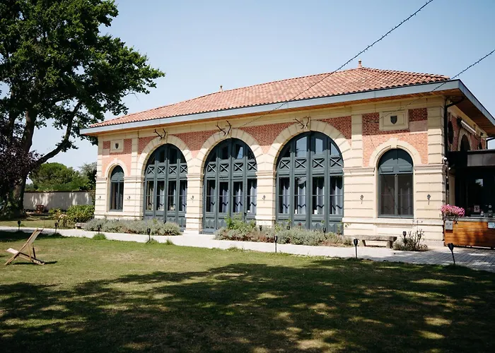 Orangerie De Chatel-selection Figaro & Elle Magazine 4*